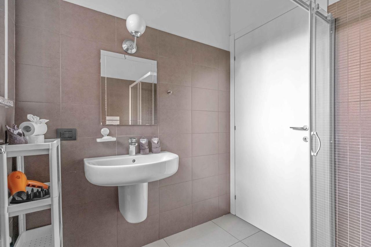 Cos54 - Exclusive Apartment With Garden In มิลาน ภายนอก รูปภาพ
